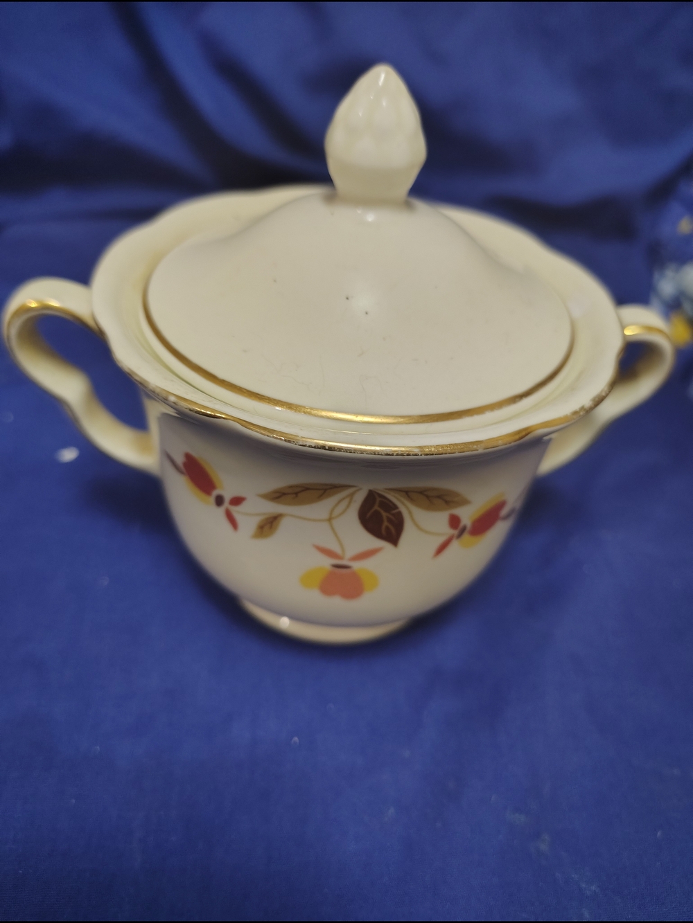 Porcelain Covered Sugar Bowl with Gold Trim and Floral Motif